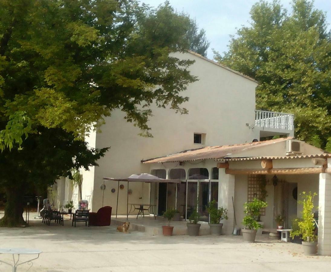 Au Pays Du Ventoux Bed & Breakfast Le Thor Eksteriør bilde